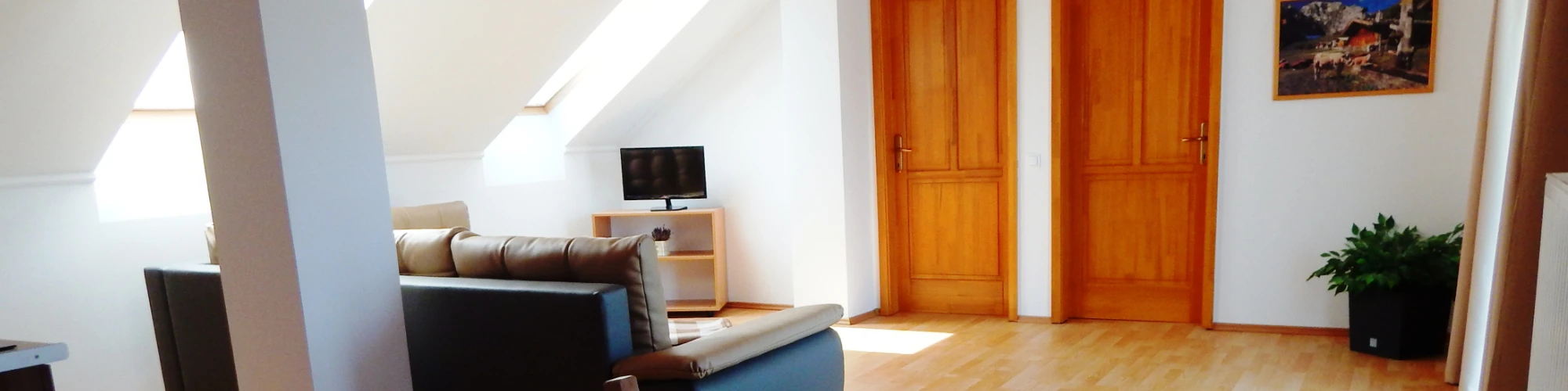Falevél Apartmanház